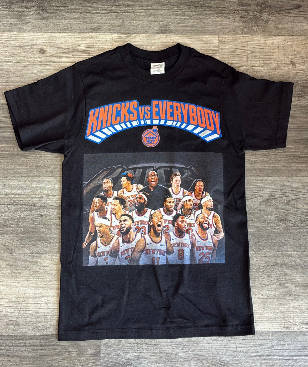 KNICKS VS EVERYBODY BLACK TEE