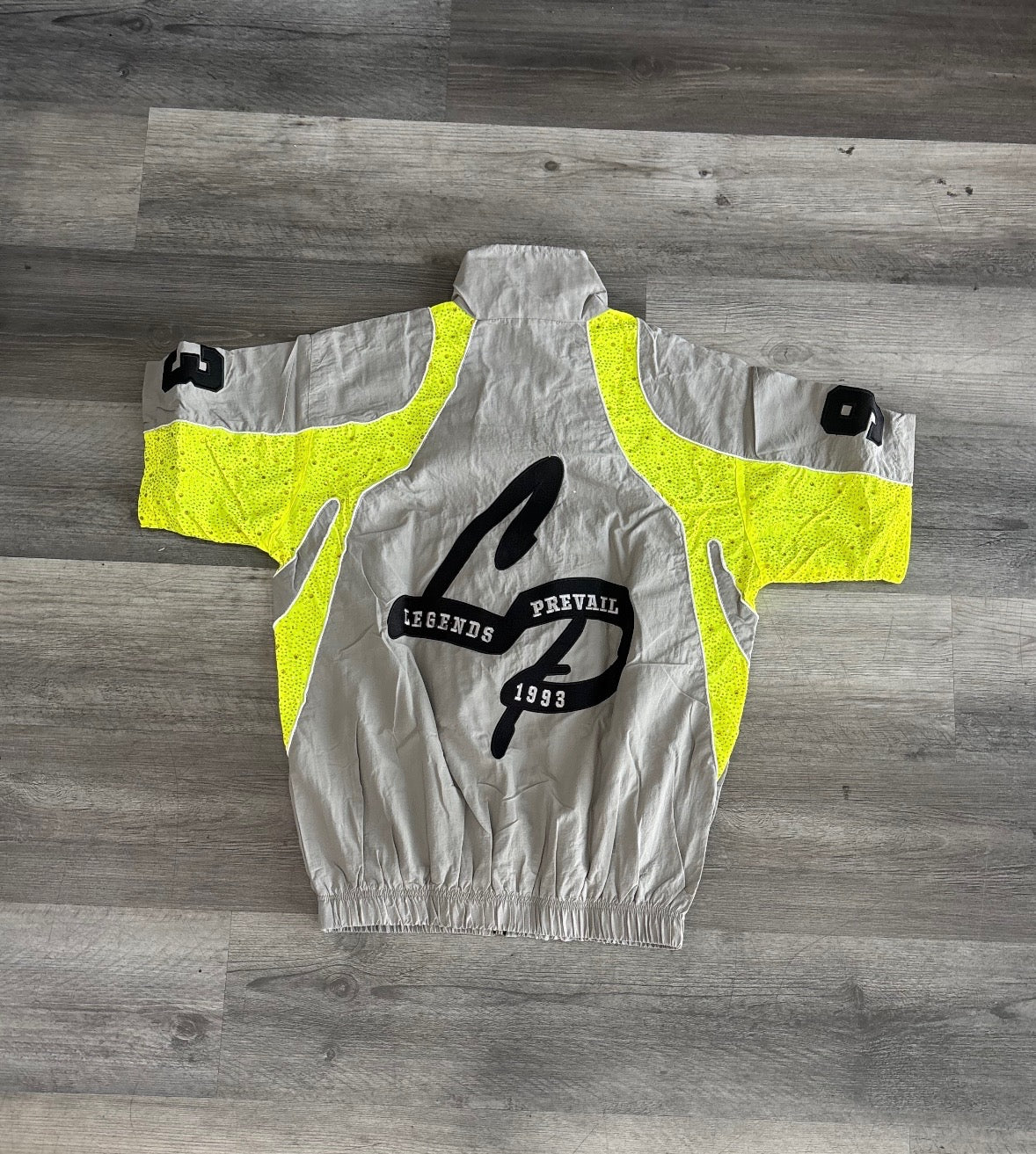Legends Prevail Windbreakers short set grey/green