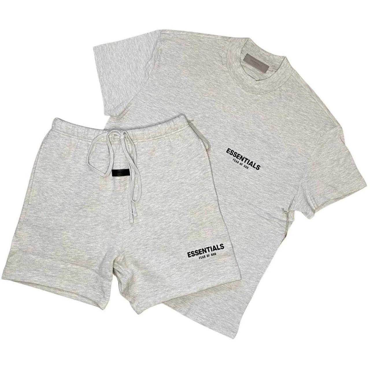 Essentials Set Short Light Oatme