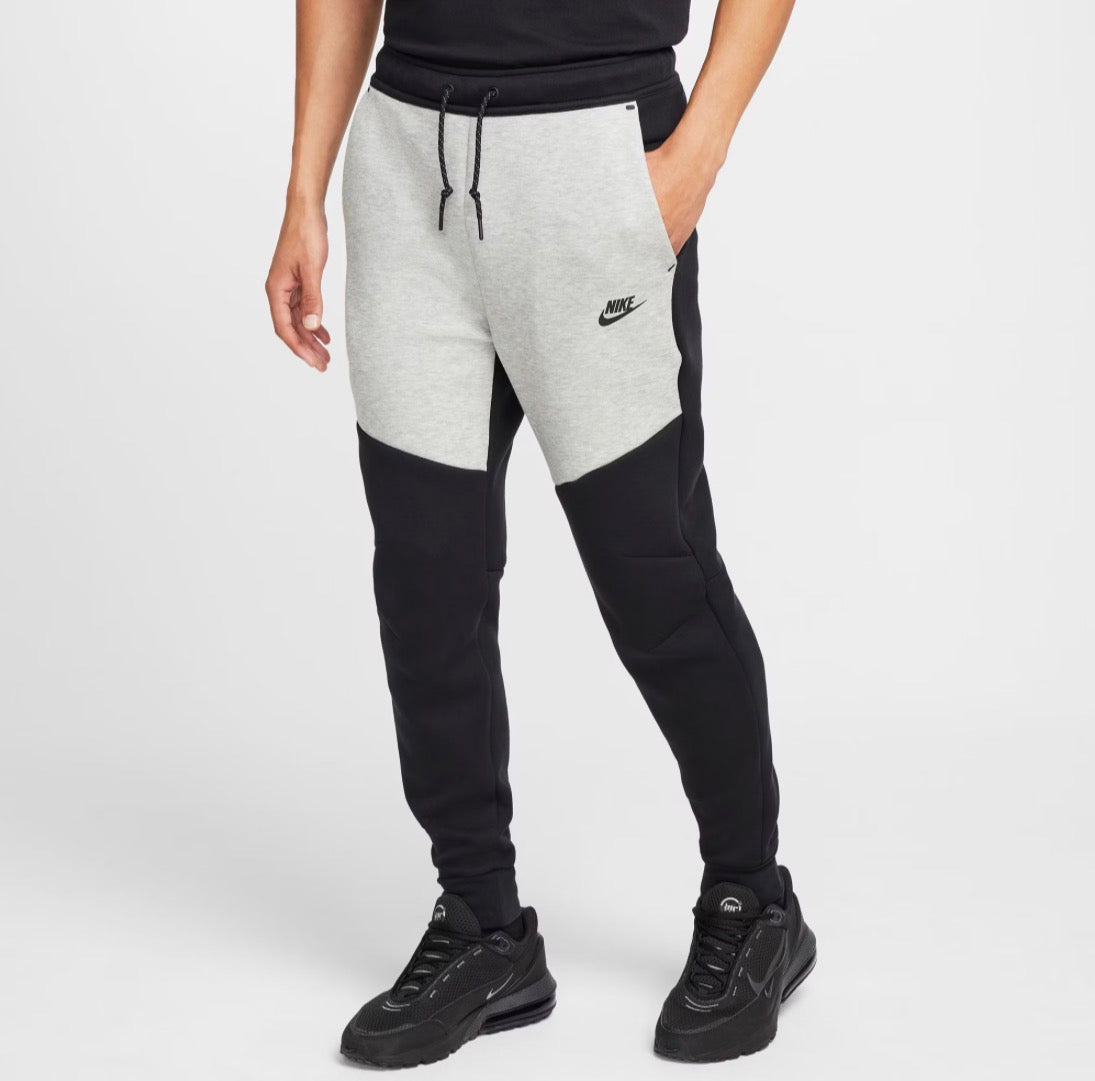 Nike Mens Tech Fleece Windrunner Full-Zip Suit