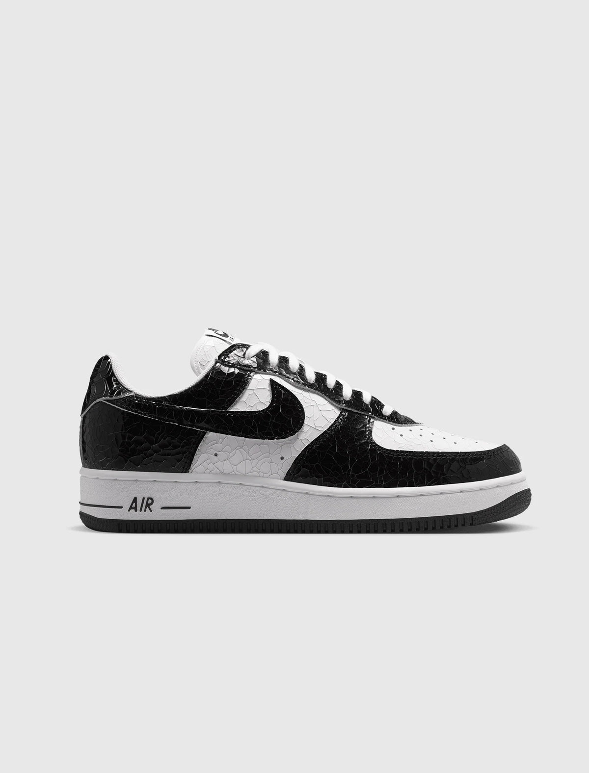 Nike Air Force 1 Cracked Leather