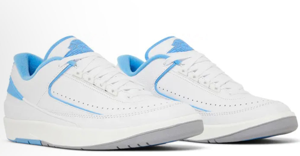 Air Jordan 2 UNC