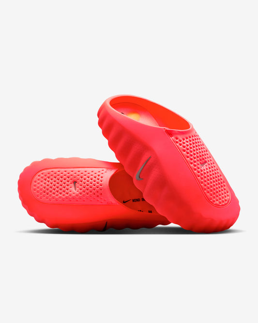 Nike Mind 001 SOLAR RED