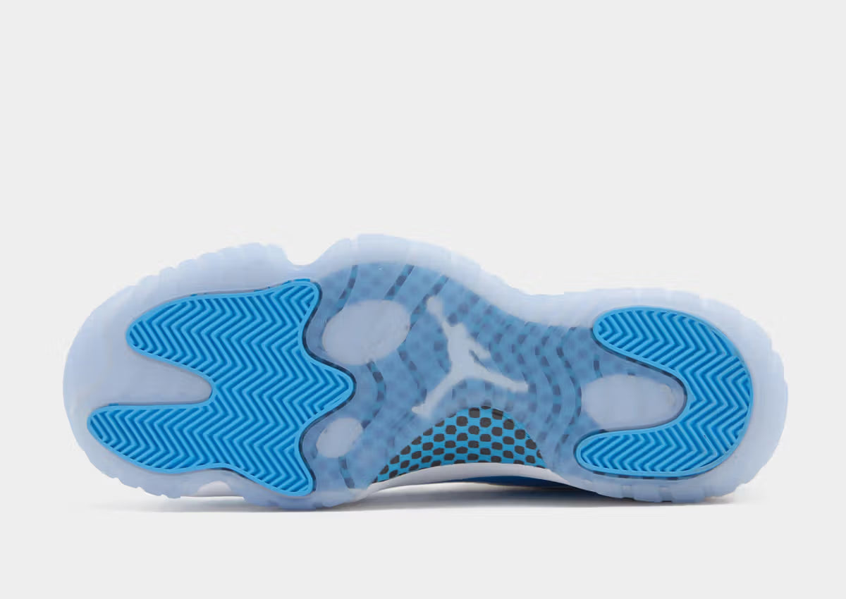 Air Jordan 11 Low "University Blue"