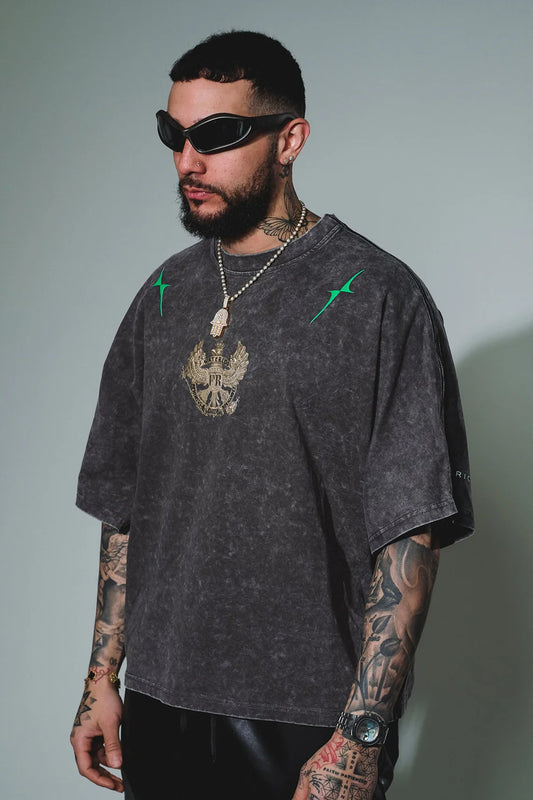 VIE+RICHE  Waterloo badge tee