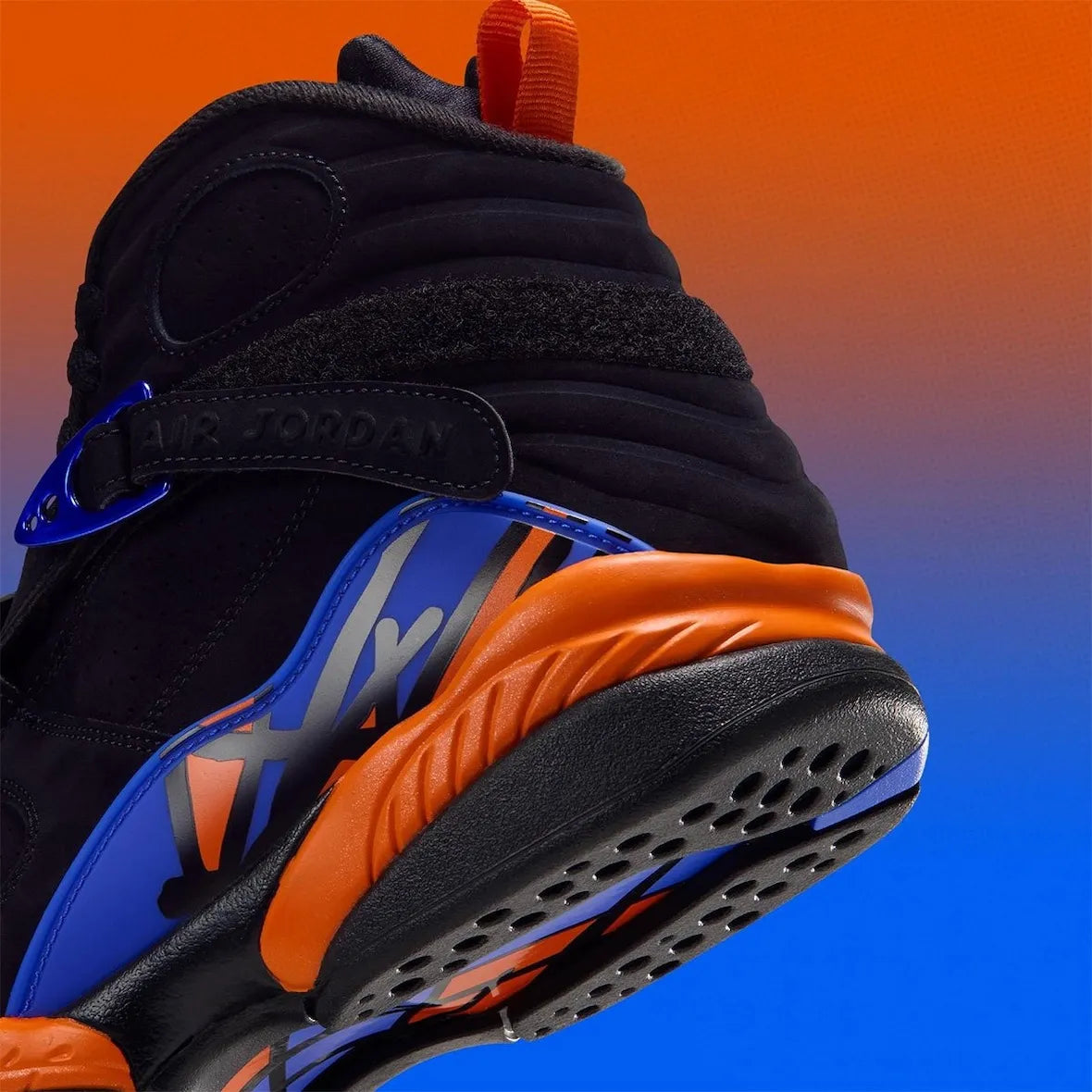 Air Jordan 8 “Knicks”