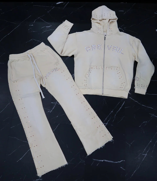 Legends Prevail Signature Rhinestone Set Cream